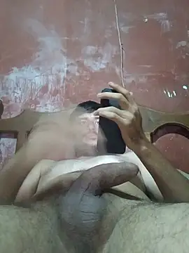 Show modela Comandante7 na web-kameri