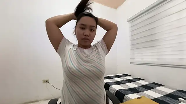 צ'אט XXX בשידור חי של EarlineMadera