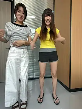 YY-1-1-1's Webcam Show