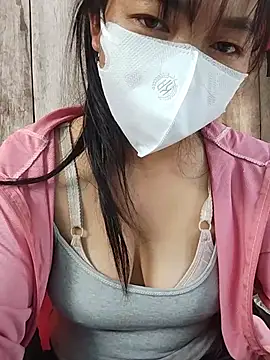 Hiha-nn 在線直播表演