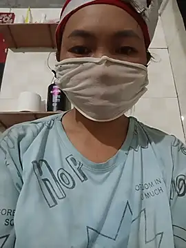 Hiha-nnn Live XXX chat
