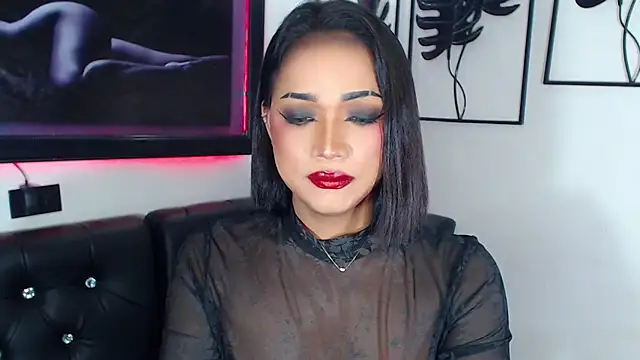 Вебкам-шоу QueenOfHypnisist