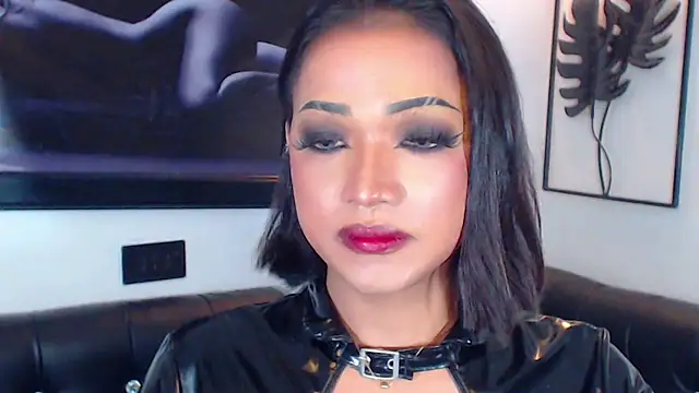QueenOfHypnisistのウェブカメラショー