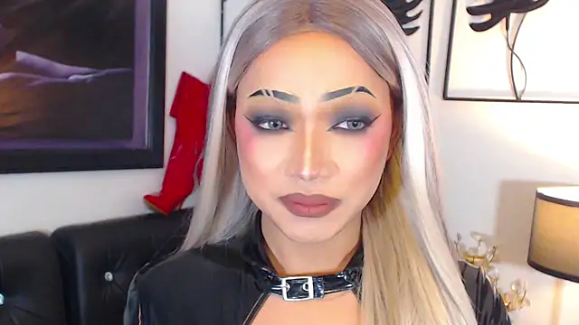 QueenOfHypnisist Pertunjukan Webcam