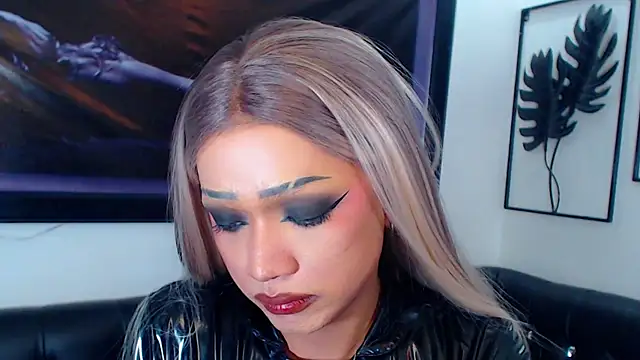 Webkamerová show QueenOfHypnisist