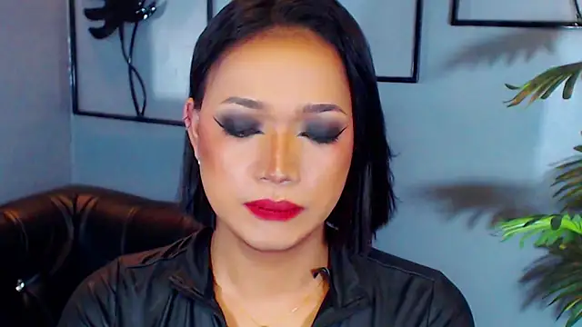 عرض كام QueenOfHypnisist