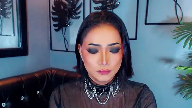 Show de QueenOfHypnisist na webcam