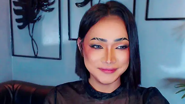 QueenOfHypnisist Pertunjukan Webcam
