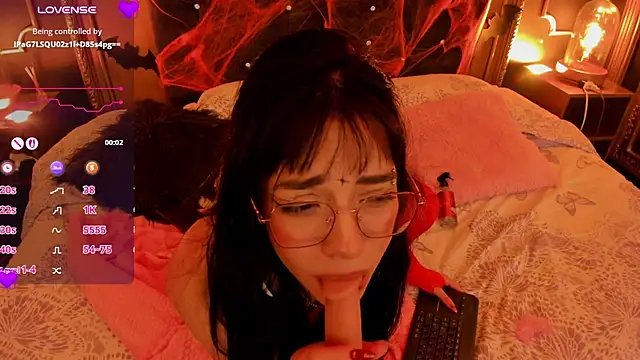 EmaLittle Webcamshow
