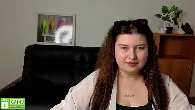 Chat +18 de Katina_deeplou4 ao vivo