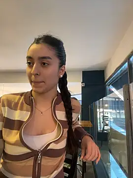 Belle_Lea Adlı Modelin Web Kamerası Şovu