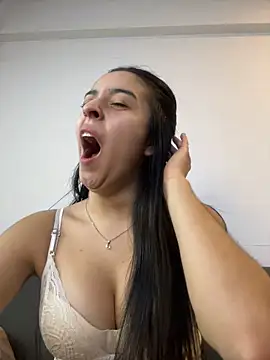 Belle_Lea Live XXX-Chat