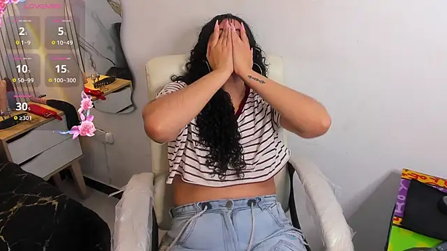 Megan_Reeves' Live XXX Chat
