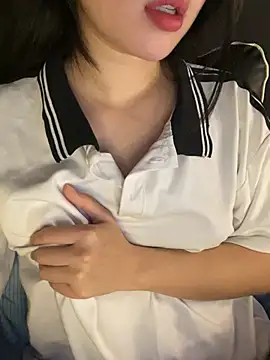 Elise68のライブXXXチャット