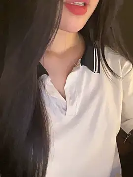 Elise68's Live XXX Chat