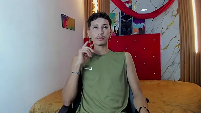 miky_vellmont's Webcam Show