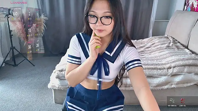 AlishaCloud's Webcam Show