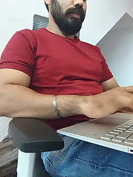8inch_hunk19 Webcam Show