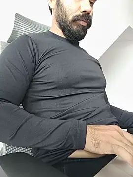 8inch_hunk19 Webcamshow