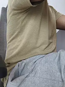 8inch_hunk19 Webcamshow