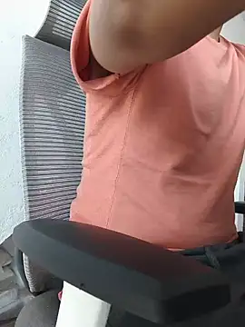 8inch_hunk19 Adlı Modelin Web Kamerası Şovu
