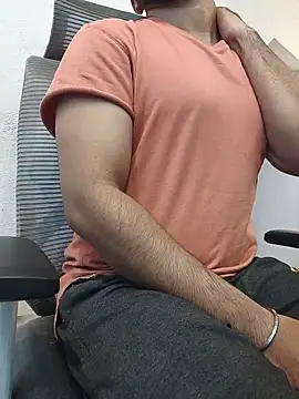 8inch_hunk19 Show Webcam