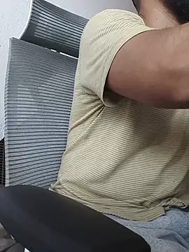 عرض كام 8inch_hunk19