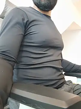 8inch_hunk19 Show in webcam