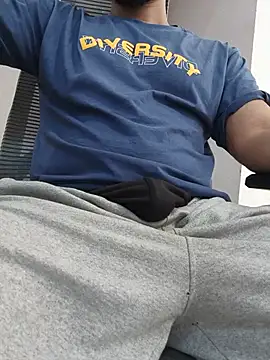 8inch_hunk19 Webcam-Show