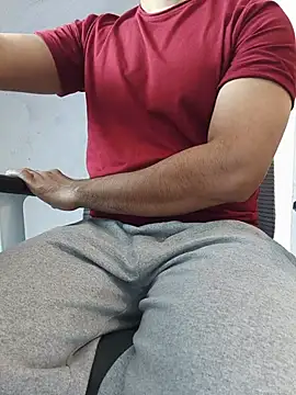 Pokazy przed kamerką – 8inch_hunk19