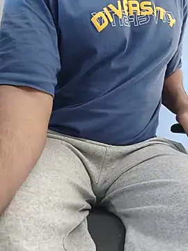 عرض كام 8inch_hunk19