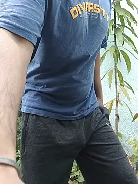 8inch_hunk19 Webcam show