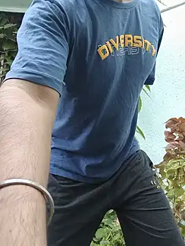 8inch_hunk19 Show Webcam