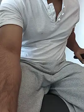 8inch_hunk19 Show in webcam