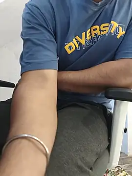 8inch_hunk19 Webcamshow