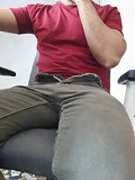 8inch_hunk19 Show Webcam