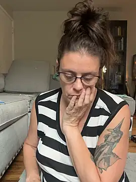 MatildaJane5's Webcam Show