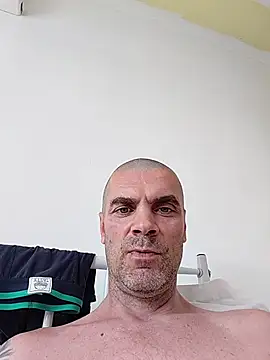 SIRMASTERDOMINATORXXL: διαδικτυακό σόου στην κάμερα