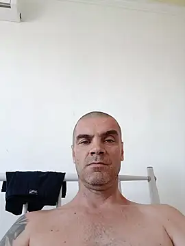 SIRMASTERDOMINATORXXL: διαδικτυακό σόου στην κάμερα