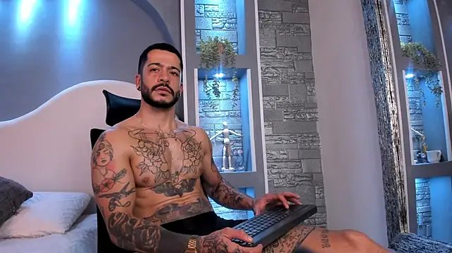 Lucas_Amatti webcam show