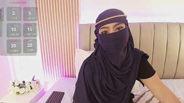 AaliyahShine's Webcam Show