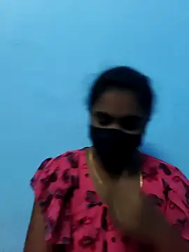 Tamil-Megavarthinii – webcam-show