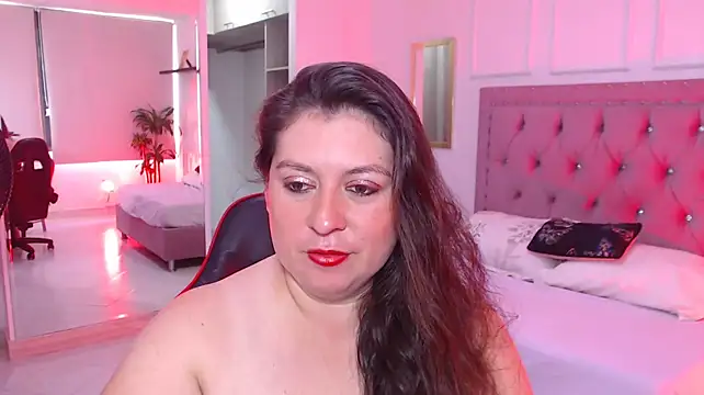 lorena_prg7 Show in webcam