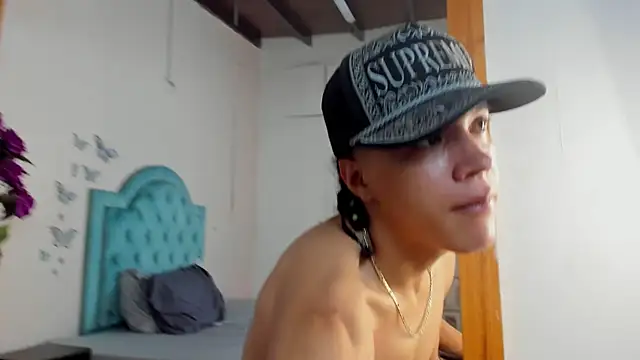 Charlie_Latinon Webbikameraesitys