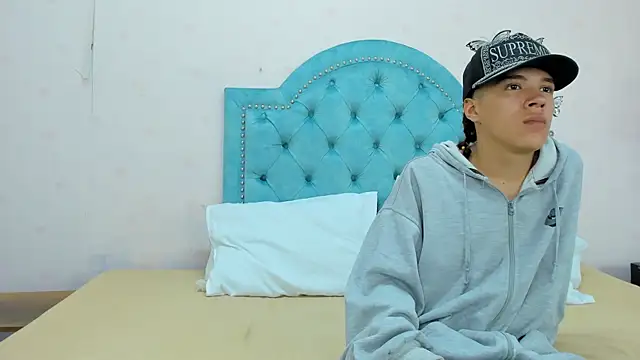 Charlie_Latino – webcam-show