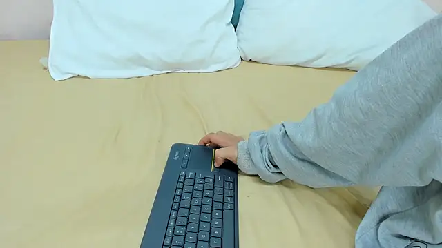 Charlie_Latino Webcam-Show
