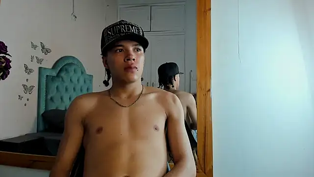 Вебкам-шоу Charlie_Latino