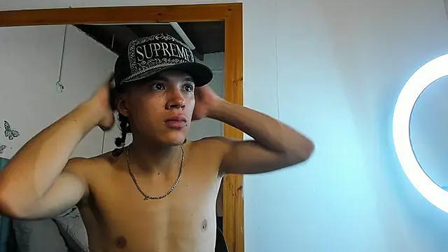 Charlie_Latino Webcam Show