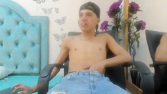 Charlie_Latino 网络视讯表演