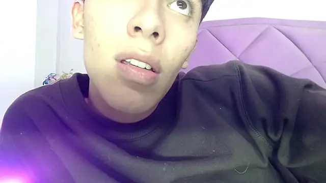 ethan_twink22 webkamerás műsora